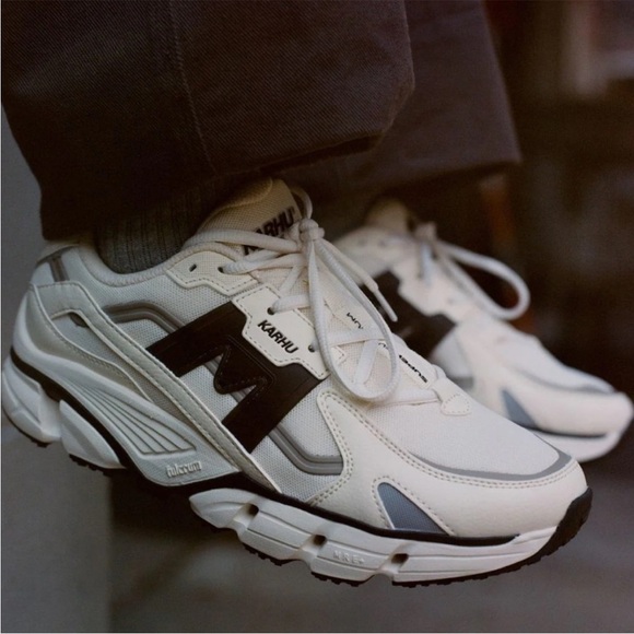 Karhu Super Fulcrum Sneakers Vanilla Ice Black NWOT - Picture 15 of 16